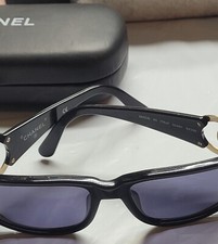 Vintage Chanel Sunglasses Made In Italy 02461 94305 With Case
