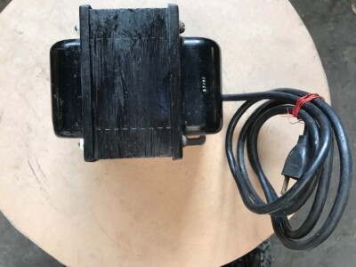 Isolation Transformer, 500 VA, Input 120 V, Output 120 V, 50/60 Hz