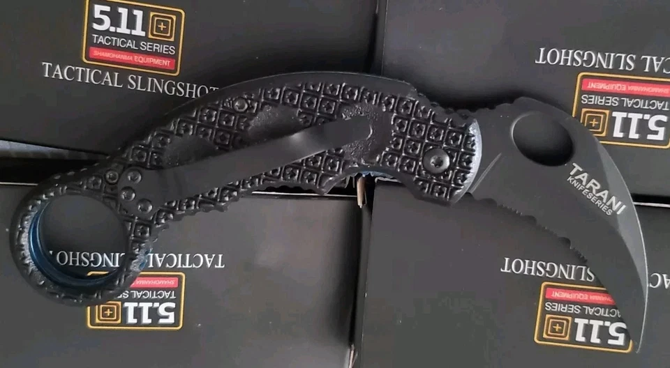 Faca dobrável 5.11 Tactical Karambit Tarani Series parcialmente serrilhada com clipe - Imagem 3 de 4