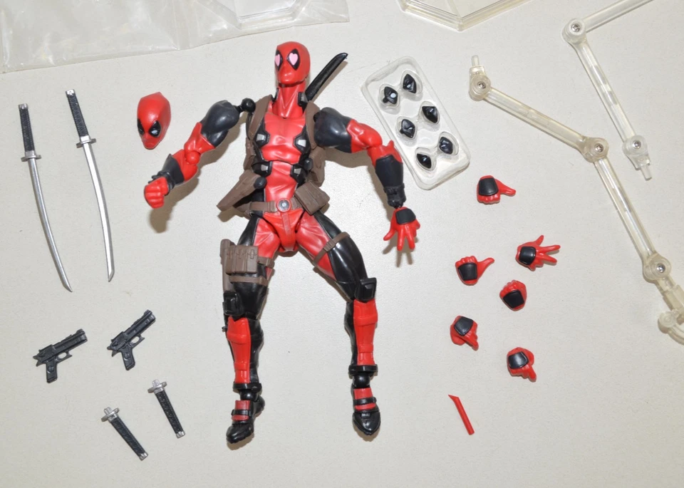 INCREÍBLE YAMAGUCHI DEADPOOL Figura de Acción Lote de Piezas Serie No. 001 Kaiyodo Foto 2 de 4