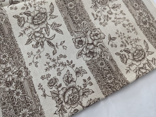 Vintage Brown Floral Fabric Cotton Linen Blend Cottage Roses 44.5" x 6.5 Yards - Picture 11 of 11
