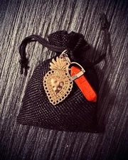 Sacred Heart Magick Mojo Bag (Handmade, Organic, Gris Gris, Witchcraft, Hoodoo)