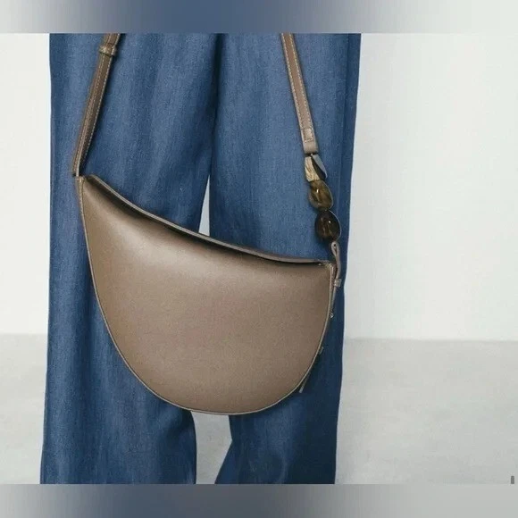 NWT| Zara Crossover Bag 🔥✨✨✨Limiter edition Blogger’s favorite - Image 4 of 4