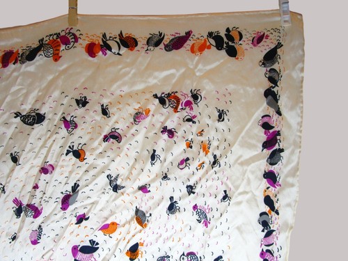 VTG Echo Colorful Birds Peach Orange Purple Navy Square Scarf 26" X 26" - Picture 7 of 16