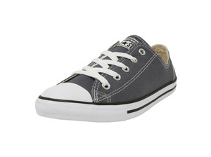 converse dainty canvas low top sneaker