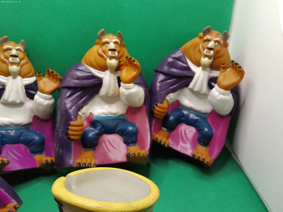 La Bella y la Bestia Pizza Hut Disney Lote 5 Chip Mano Marioneta Goma Años 90 Foto 2 de 4