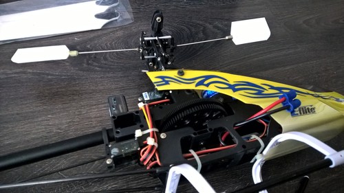 BLADE 400 3D helicopter heli RC SPares joblot lipo v1 V2 BNF spektrum belt - Picture 11 of 19
