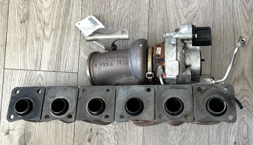 BMW 740i 2013 2014 2015 turbocompresor, 11657583908, 7583908, original OEM Foto 2 de 4
