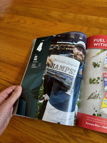 PHILADELPHIA EAGLES 2025 SEASON PREVIEW MAGAZINE YEARBOOK - Picture 9 of 10