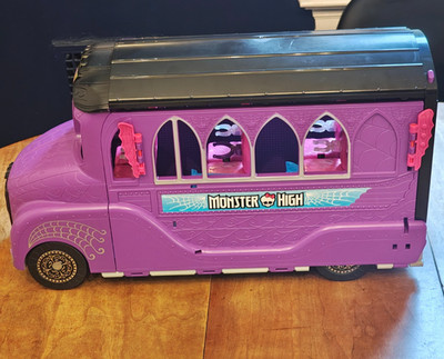 Monster High Ghoul Bus Playset Mattel 2012