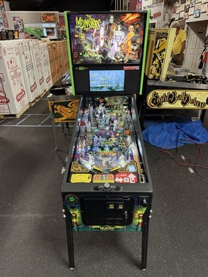 2019 MUNSTERS PRO PINBALL MACHINE FULLY REFURBISHED WORKS GREAT