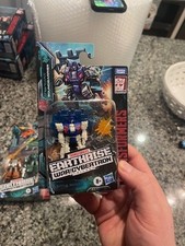 Transformers Earthrise War Cybertron Action Figure SOUNDBARRIER Battle Masters