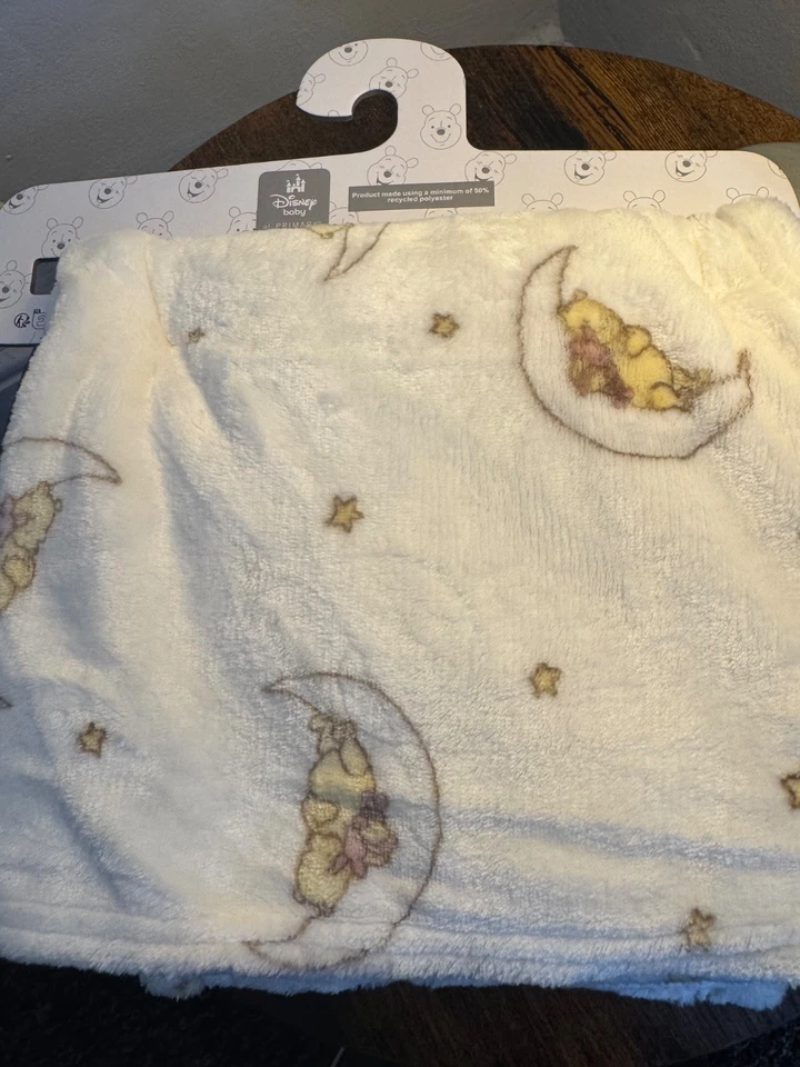 Disney winnie the pooh baby blanket / soft blanket for 0-6 months baby unisex - Image 2 of 4