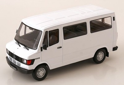 1:18 KK-Scale Mercedes 208 D bus 1988 white