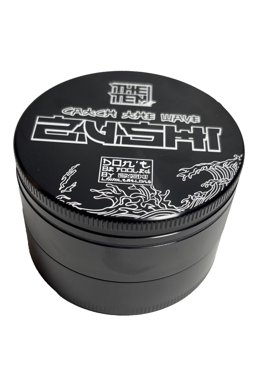 Santa Cruz Shredder x Zushi 3-Piece Large Grinder – 2.75