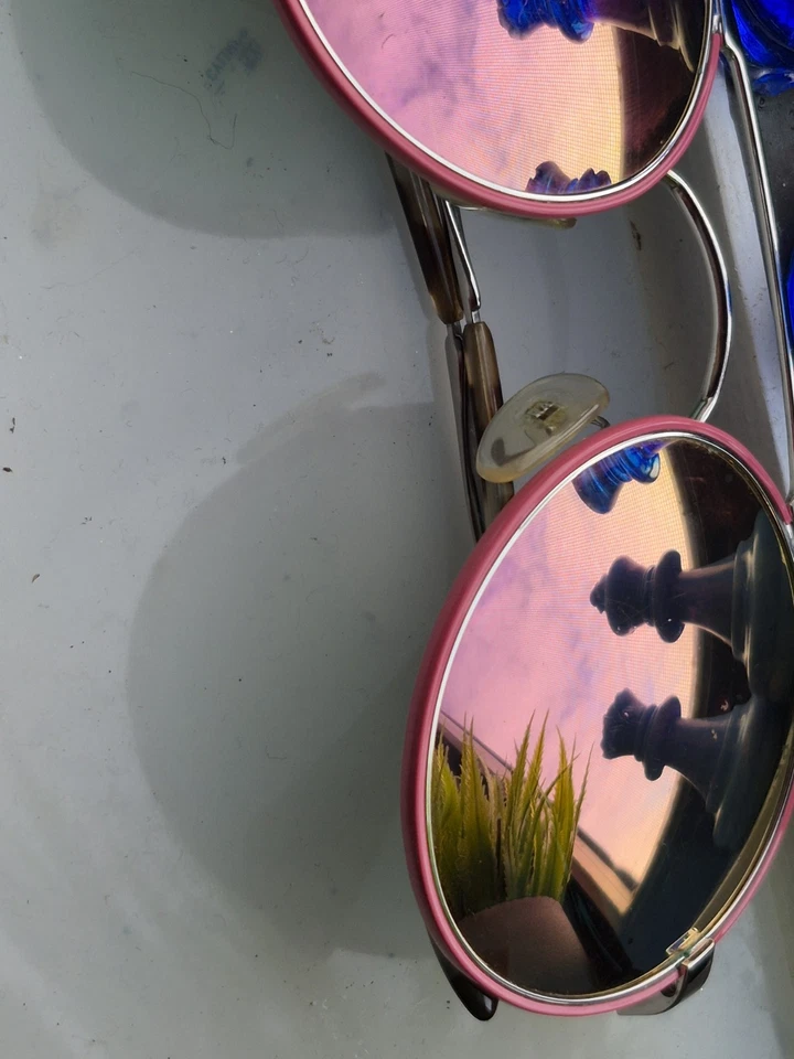 Gafas de sol Prada SPR516 54 22 VHU-5L2 135 3N marco circular color rosa.  Foto 4 de 4