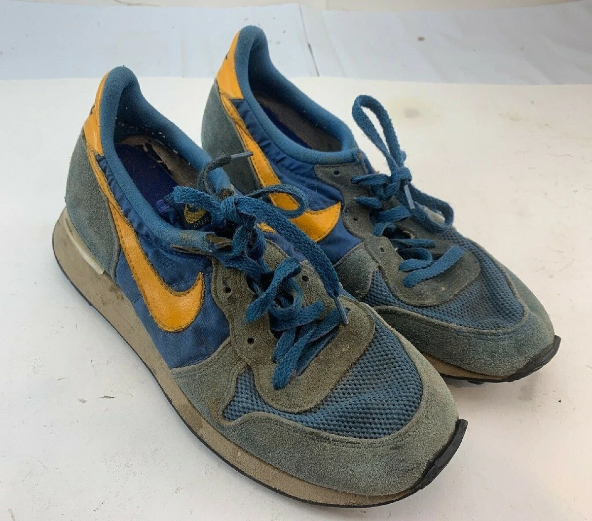 Nike internationalist cheap blue yellow