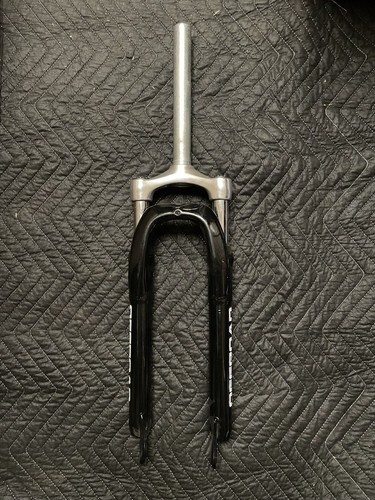 Zoom 26” x 1 1/8” Threadless Offroad Suspension Bicycle Fork (Black)