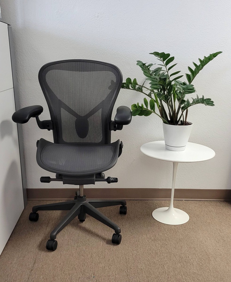 Herman Miller Aeron Chair, Size B, Remastered | eBay