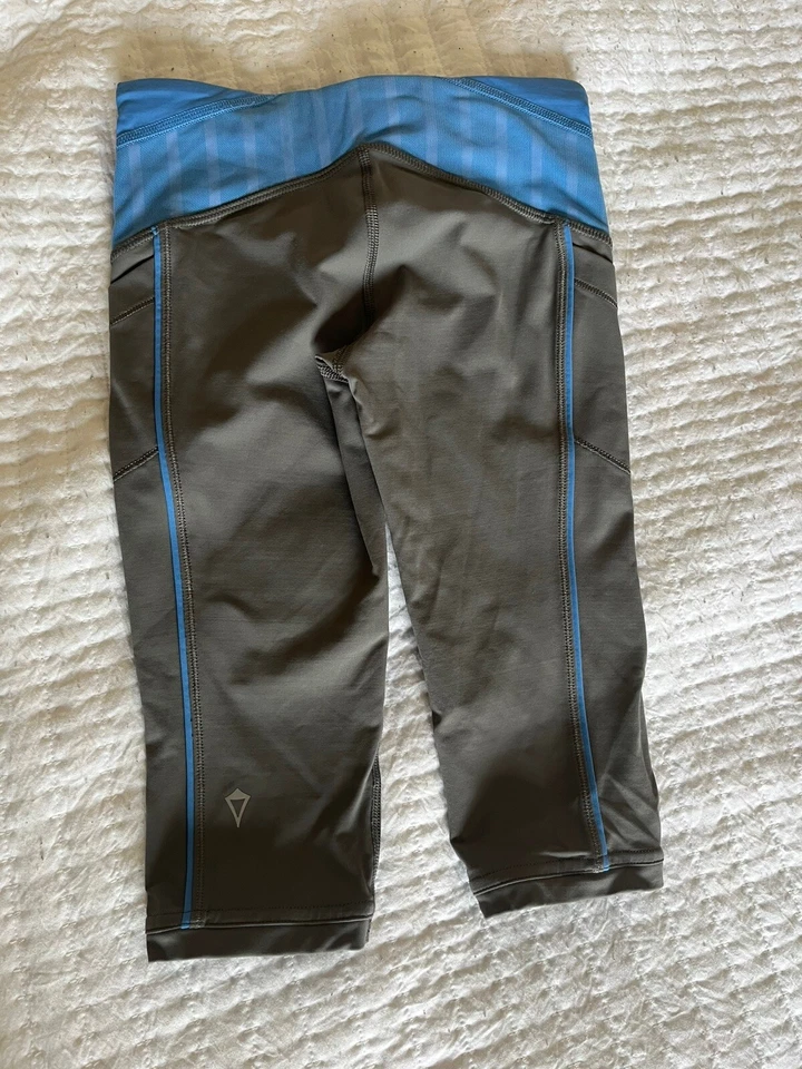 Ivivva by Lululemon grey and blue children’s leggings with pocket-7 - Image 2 of 4