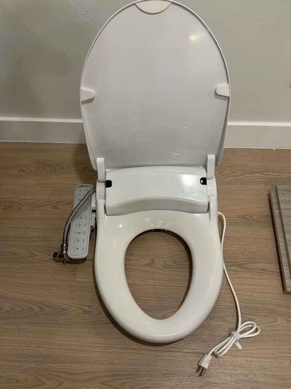 Bio Bidet LW-1000 Elongated Smart Toilet Seat - White