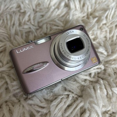 Panasonic LUMIX DMC-FX01 Pink Compact Digital Camera with