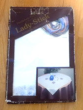 Vintage - - Lady Stick -- Stickpackung -- Mitteldecke 80x80 Komplett Set