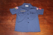 Boy Scouts of America BSA Youth Shirt Blue Medium 10-12 Sewn Patch Short Sleeve