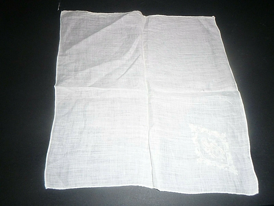 Juego De Colección 3 Pañuelos de Boda Madeira Bordados Mono G Apliques Foto 4 de 4