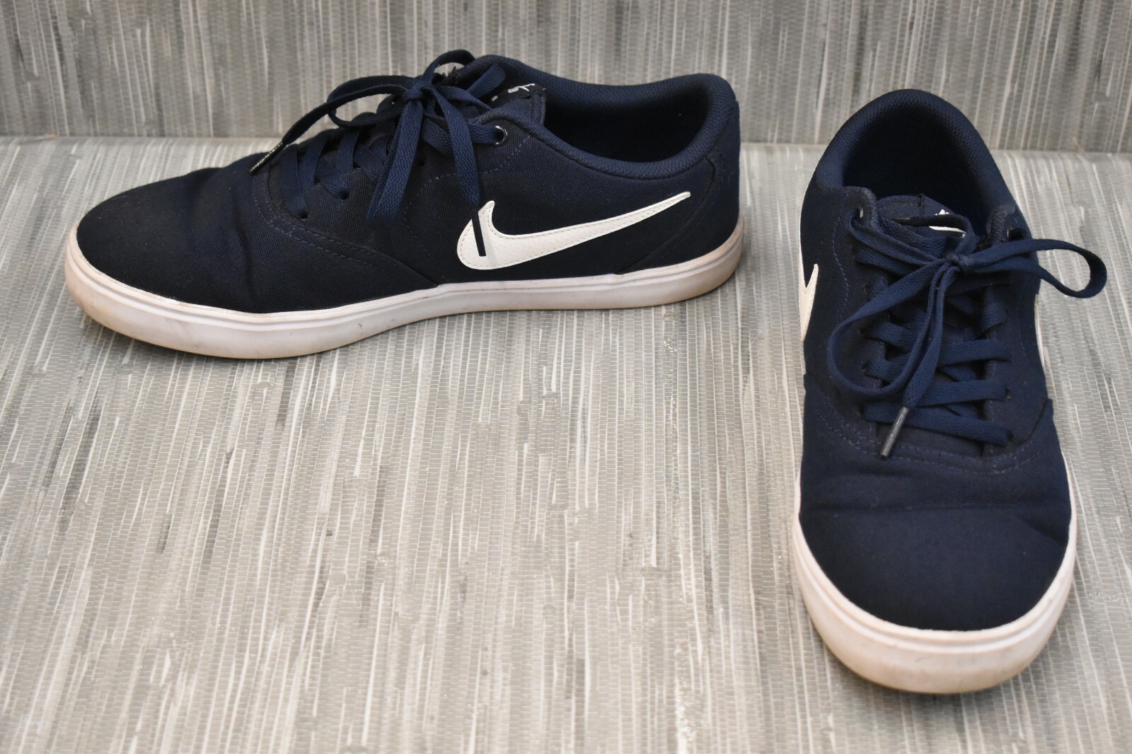 nike solarsoft trainers