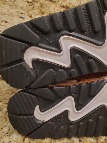 Nike Air Max 90 SE Metallic Bronze 859633-900 Size 5.5Y / Women's 7 Pre-owned  - Picture 12 of 14