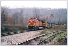 Railroad Photo - BNSF #5215 Locomotive Freight Train 1990s Vintage