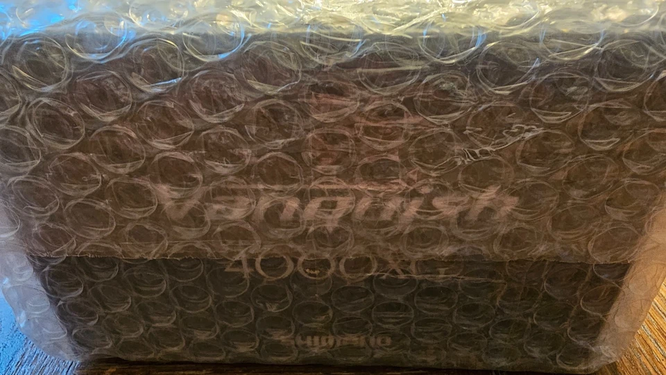 Shimano 23 Vanquish 4000XG - Image 1 of 1