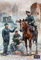 Urgent Dispatch. German Military Men, WW II Era / 1:35 - Masterbox 35212