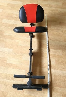 X MEY Chair System Stehhilfe Sitz Gitarre, Bass, E-Piano... in RED/BLACK