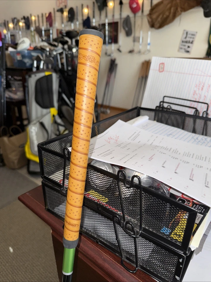 Madera TaylorMade, RBZ 24* 9, RBZ Matrix Ozik M varilla de grafito, sin HC Foto 2 de 4