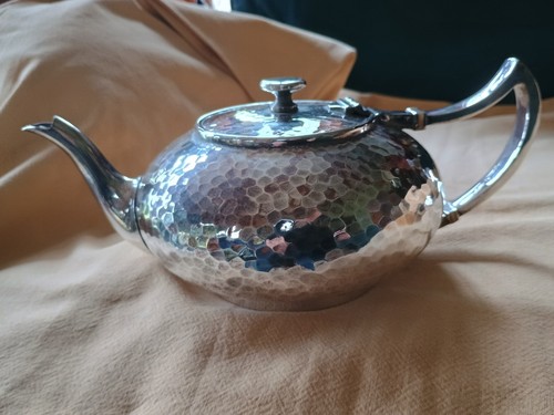 ANTIQUE JAMES DIXON & SONS EPBM SILVER PLATED HAND HAMMERED 3 PIECE TEA SET E846 - Picture 7 of 8