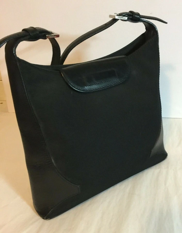 Bolso de Mano Cole Haan Negro Lino y Cuero, Ajustable sobre el Hombro    Foto 2 de 4
