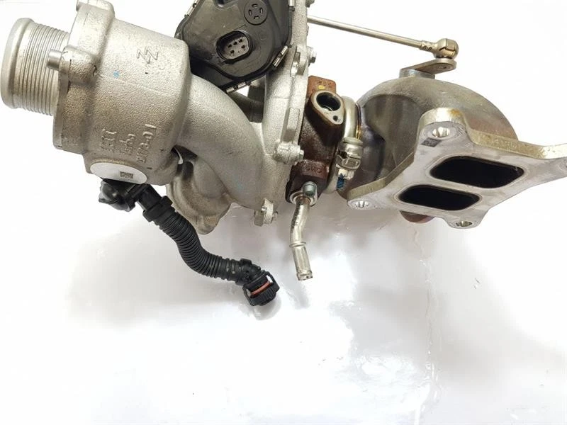 AUDI Q3 2023 TURBOCOMPRESOR TURBO 2.0 GASOLINA DNNA 06Q145701C Foto 2 de 4