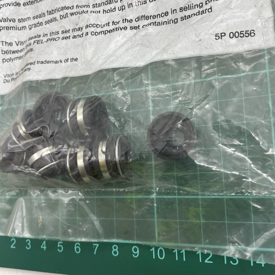 Pack Of 8 Fel-Pro 5P 00556 Silver Viton Valve Stem Seals NOS - Image 3 of 4