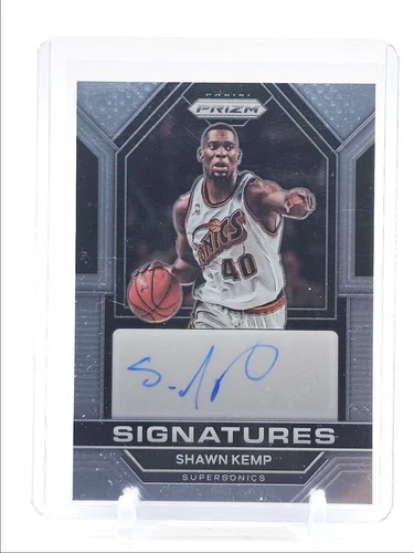 SHAWN KEMP 2022-23 PANINI PRIZM SIGNATURES SUPERSONICS #SIG-SKE AUTO Q5194