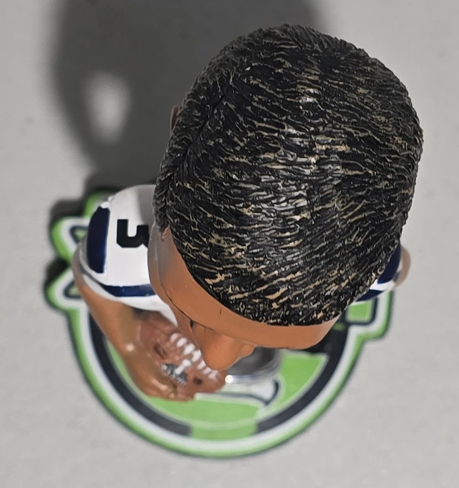 Russell Wilson Seattle Seahawks Super Bowl Champions 2-2-14 Bobblehead con anillo Foto 4 de 4