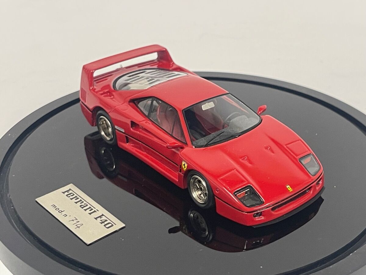 1/43 BBR Ferrari F40 Dome display Dealer edition VERY RARE 1/43 BBR Ferrari F40 Dome display Dealer edition VERY RARE