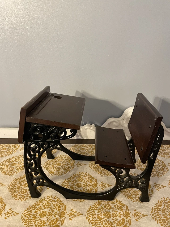 American Girl Samantha’s ESCOLAR ESCRITORIO Muñeca American Girl Muebles ¡Retirado! Foto 2 de 4