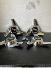 (4) 3 BAR FLUTED SPINNERS BOLT STUD MOUNT KNOCKOFF CENTER CAPS,SILVER/SS