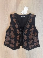 Gilet Zara ecopelle scamosciato nero con ricamo perline taglia s nuovo con etichetta