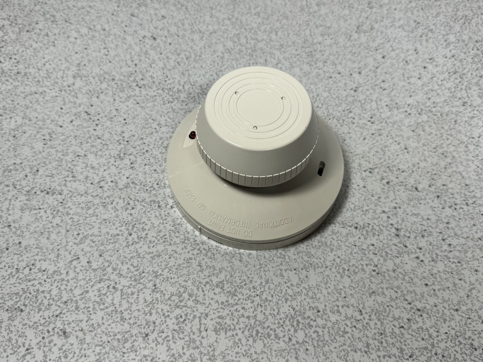 400 SERIES System Sensor 1400 Ionization Smoke Fire Detector Head Lot of 2