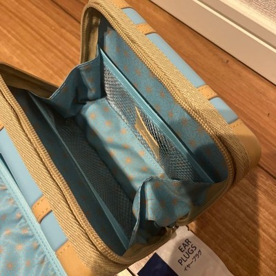 [Rare] ANA First Class Amenity Kit, Globe-Trotter Light Blue Trunk