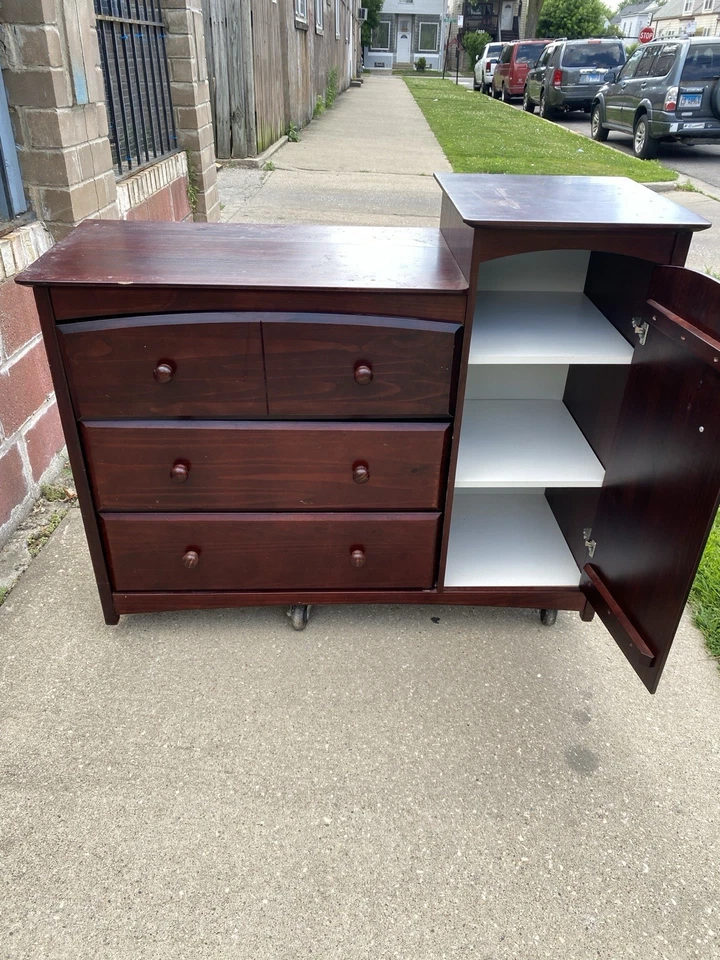 Cherrywood Dresser With 4 Doors Great Condition Great For Bedroom Or Nursery’s - Image 2 of 4