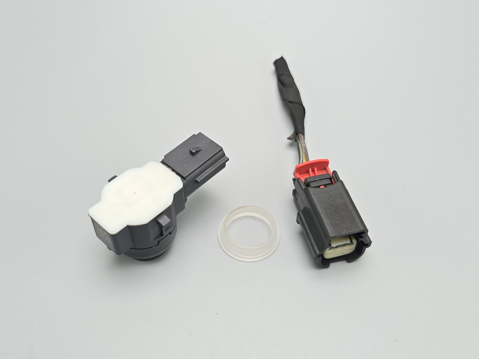 GM Genuine 2014-2023 GM Cadillac Chevrolet Buick GMC Parking Sensor 52050133